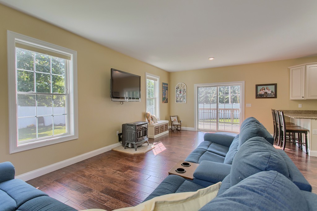 31 Squareshire Road Sterling, MA 01564 - Photo 9 of 26