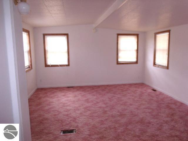 2875 Twin Lake Road Lupton, MI 48635 - Photo 15 of 18 1811740-15.JPG