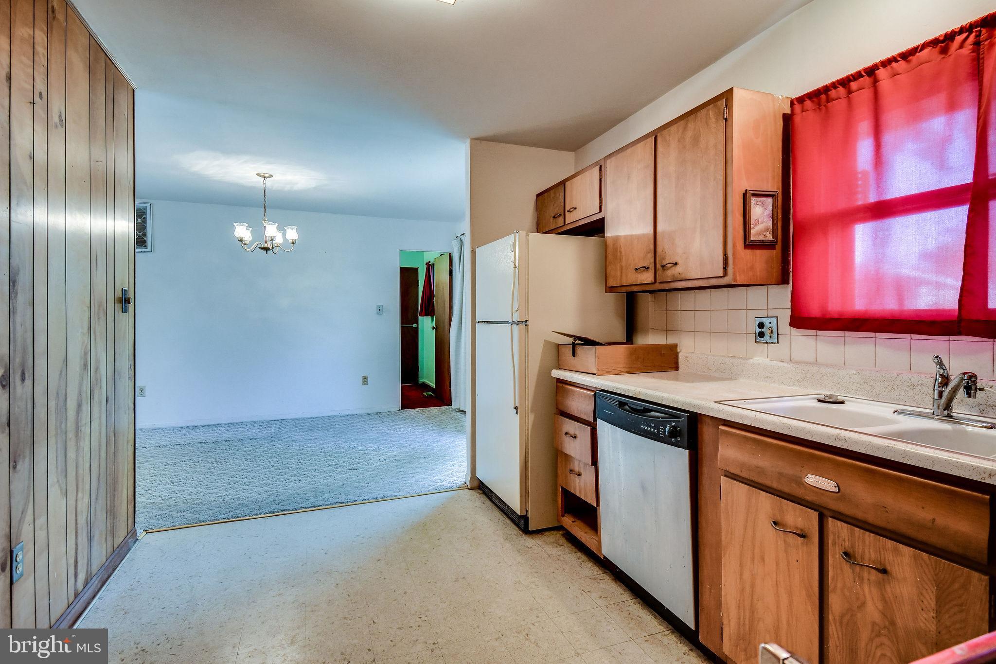 701 West Nettle Tree Road Sterling, VA 20164 - Photo 12 of 32 Plenty of room for food prep