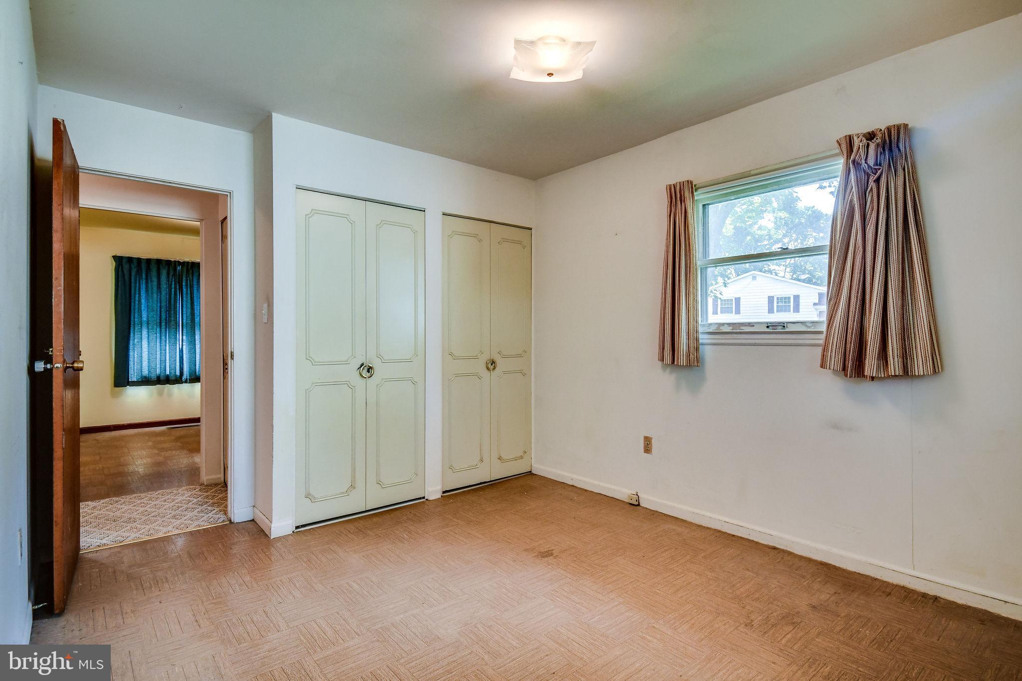 701 West Nettle Tree Road Sterling, VA 20164 - Photo 15 of 32 Master bedroom