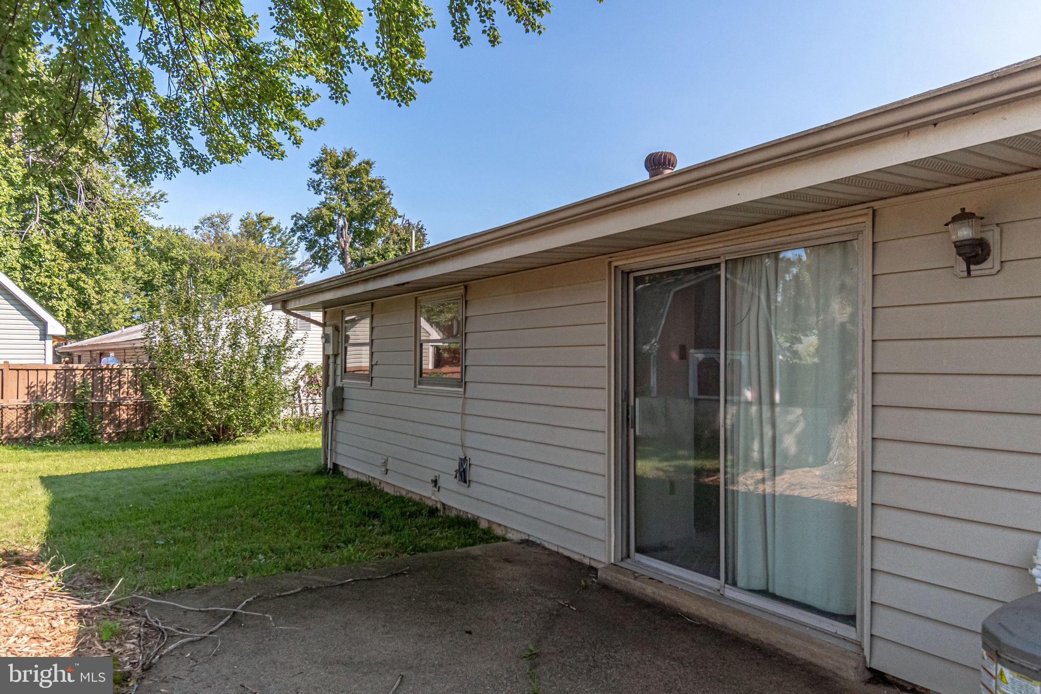 701 West Nettle Tree Road Sterling, VA 20164 - Photo 26 of 32 Perfect spot for a BBQ