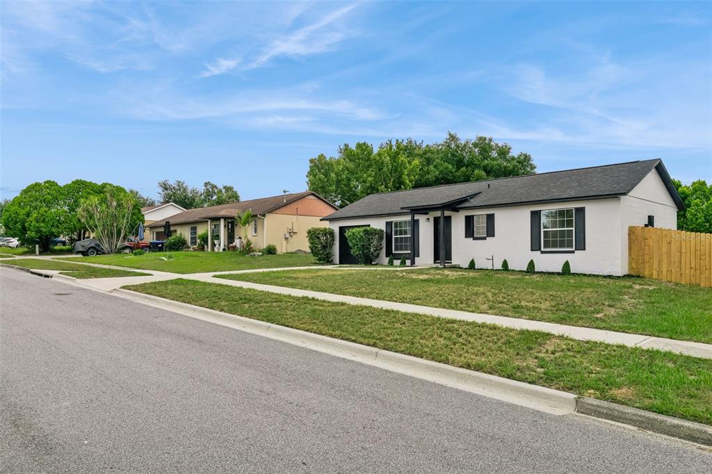 3117 Knightsbridge Road Orlando, FL 32818 - Photo 3 of 23