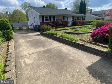 $250,000 | 2104 Wildwood Drive, Wilmington, DE 19805