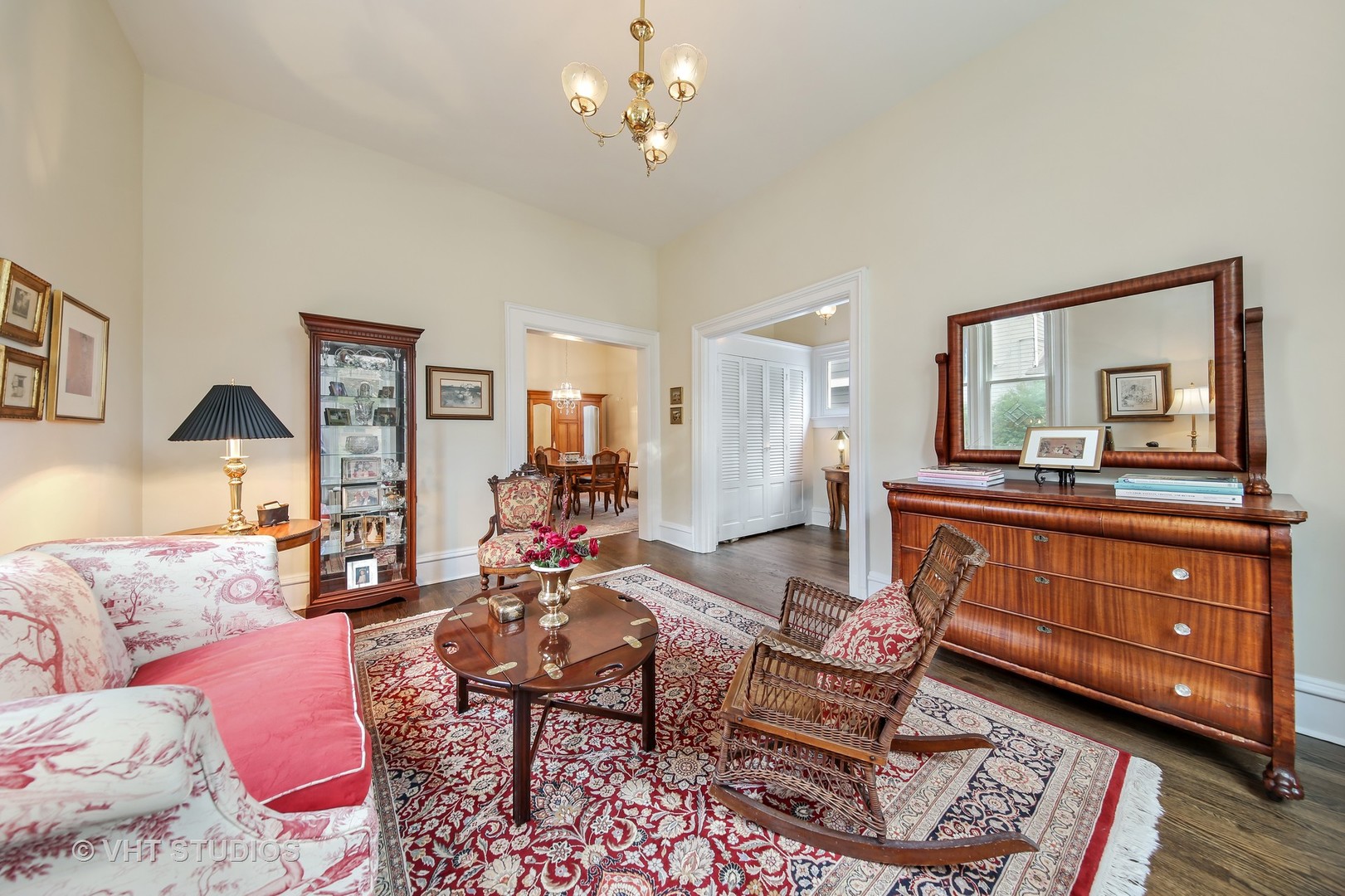 4604 Wolf Road Western Springs, IL 60558 - Photo 9 of 28 a living room with furniture and a wooden floor
