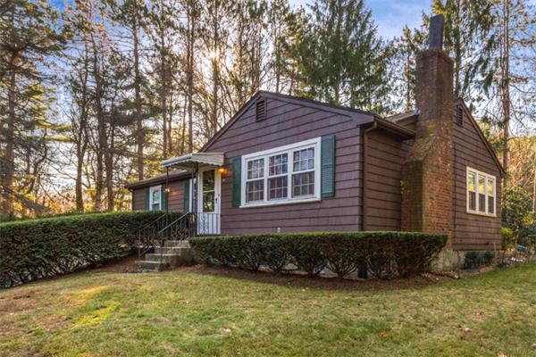 31 Rockwood Road Norfolk, MA 02056 - Photo 5 of 28 Gallery Image 5