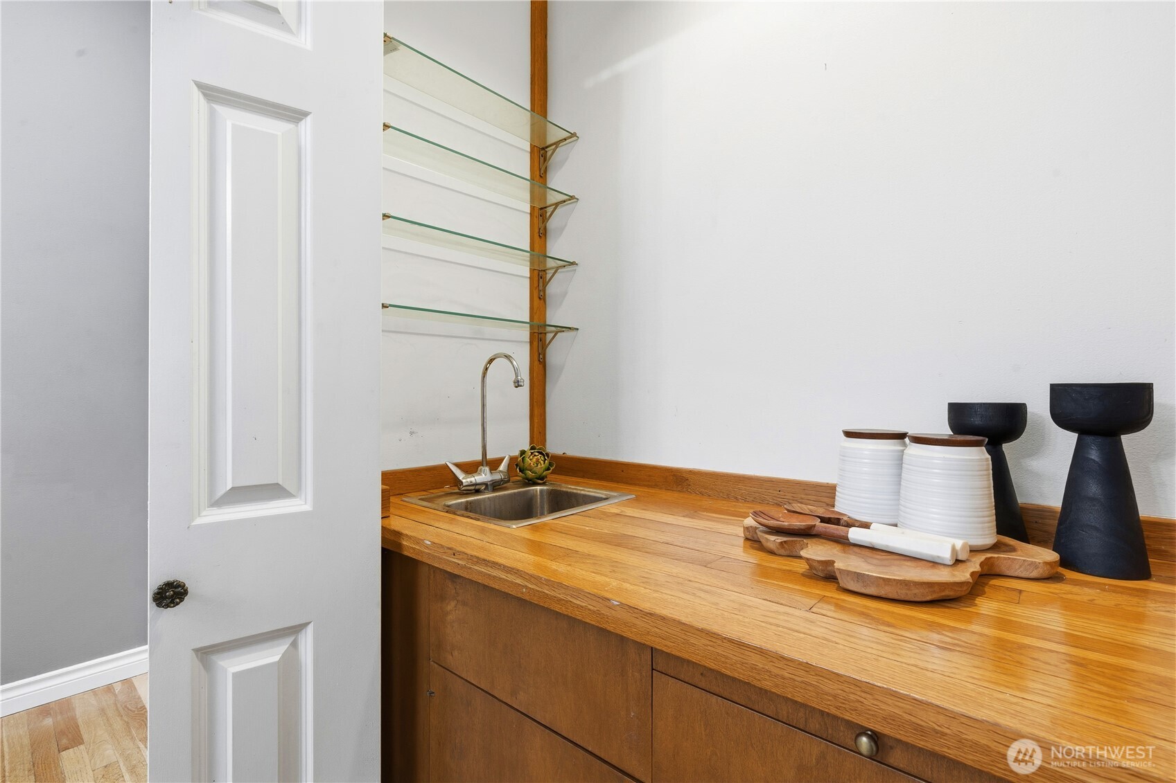 2431 Evergreen Point Road Medina, WA 98039 - Photo 16 of 40