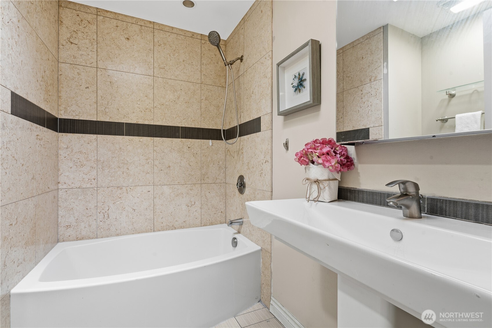 2431 Evergreen Point Road Medina, WA 98039 - Photo 23 of 40