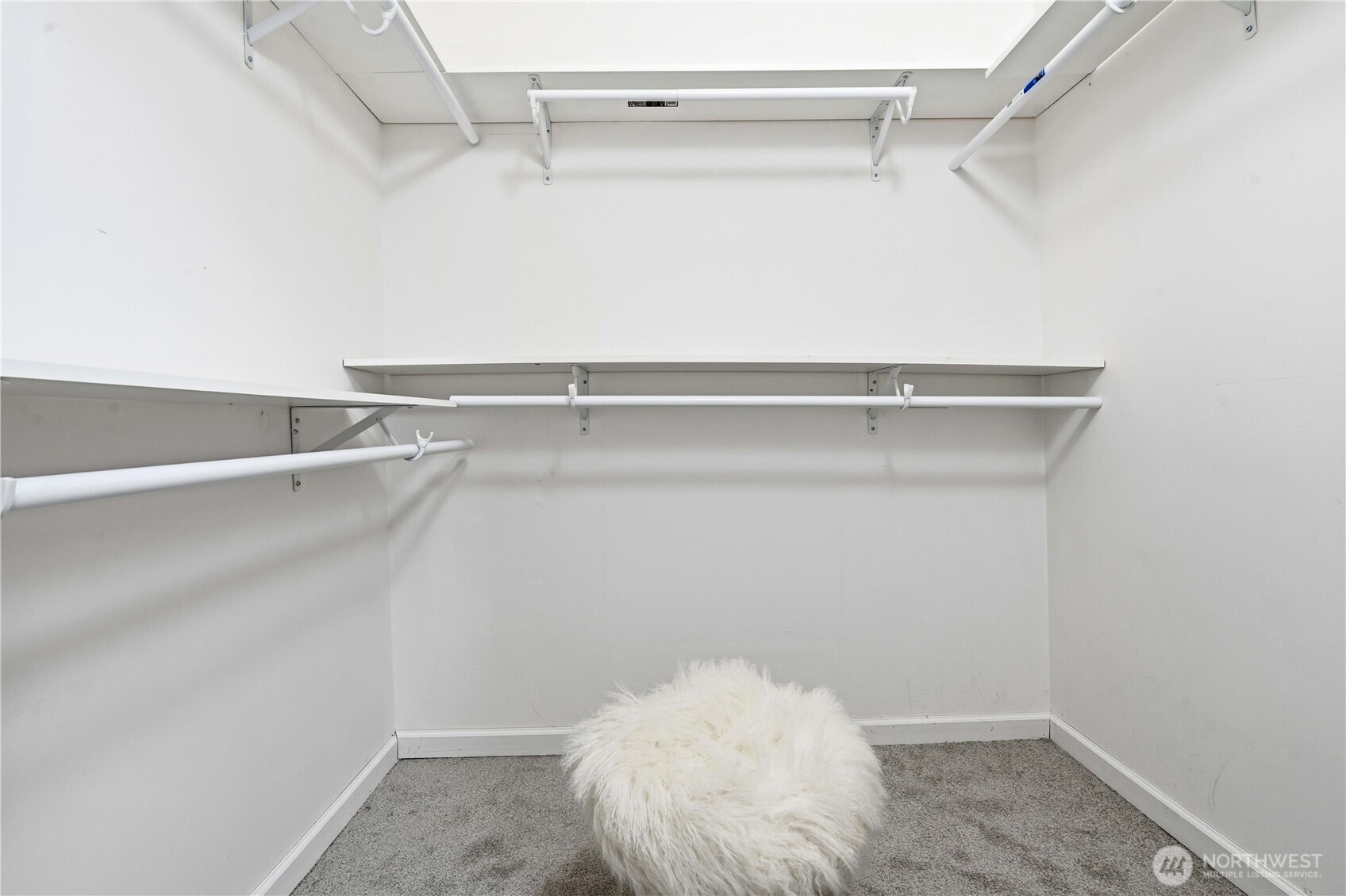 2431 Evergreen Point Road Medina, WA 98039 - Photo 31 of 40