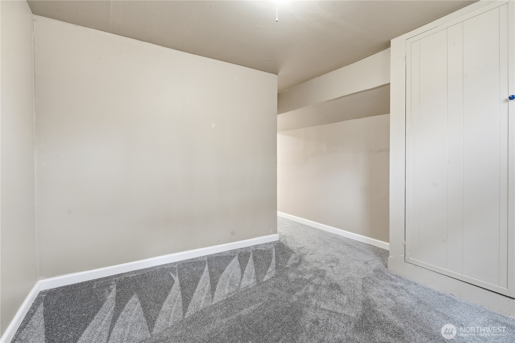 2431 Evergreen Point Road Medina, WA 98039 - Photo 37 of 40