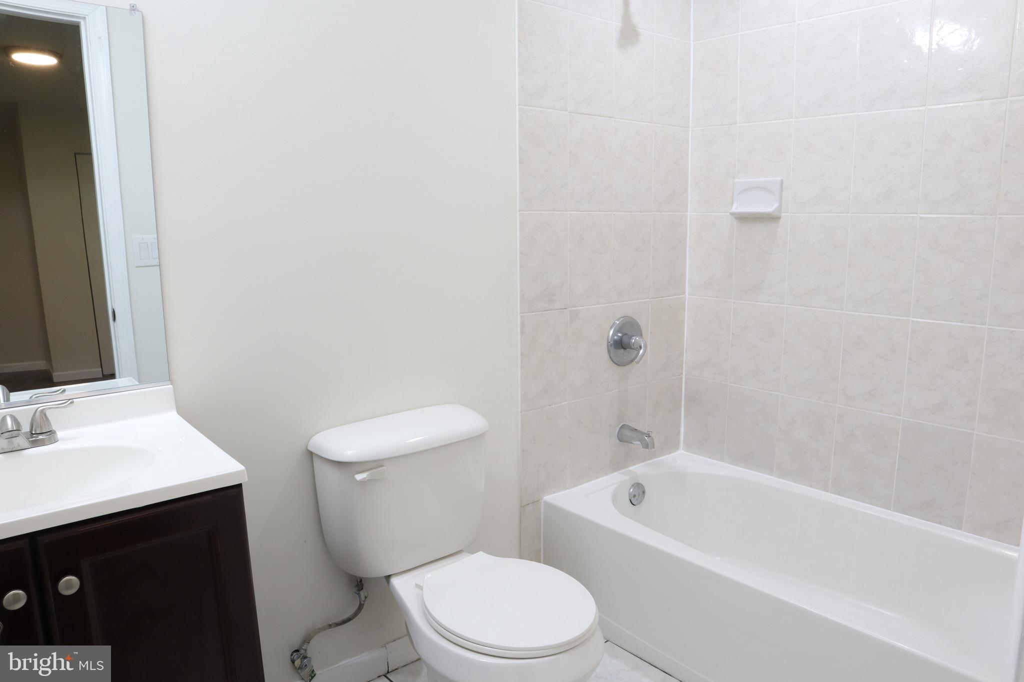 9105 Old Palmer Road Fort Washington, MD 20744 - Photo 14 of 14 Full Bathroom - Bedroom 3