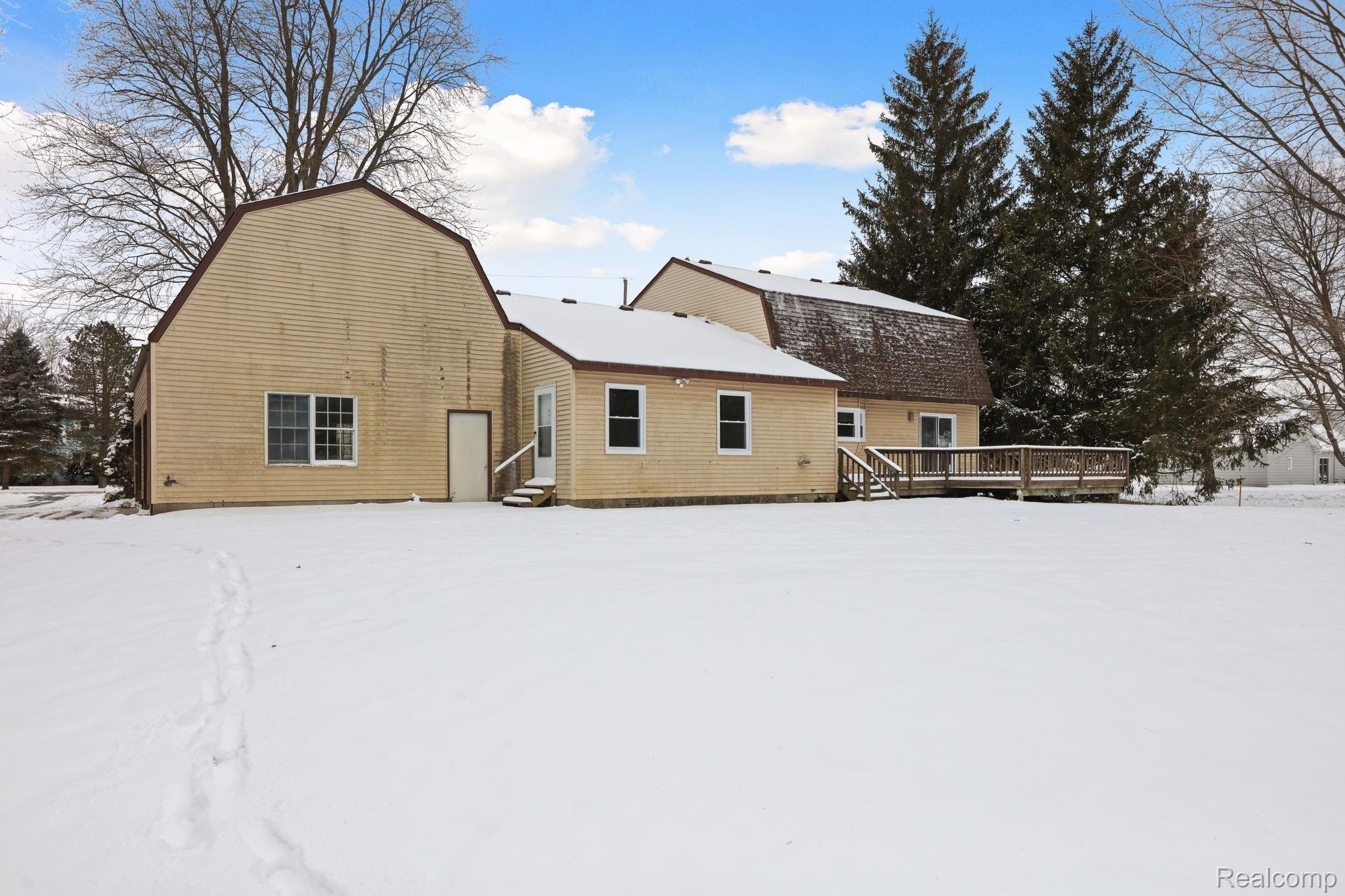 3490 Lightle Road North Street, MI 48049 - Photo 6 of 31 6-web-or-mls-3490 Lightle Rd Clyde - 05.jpg