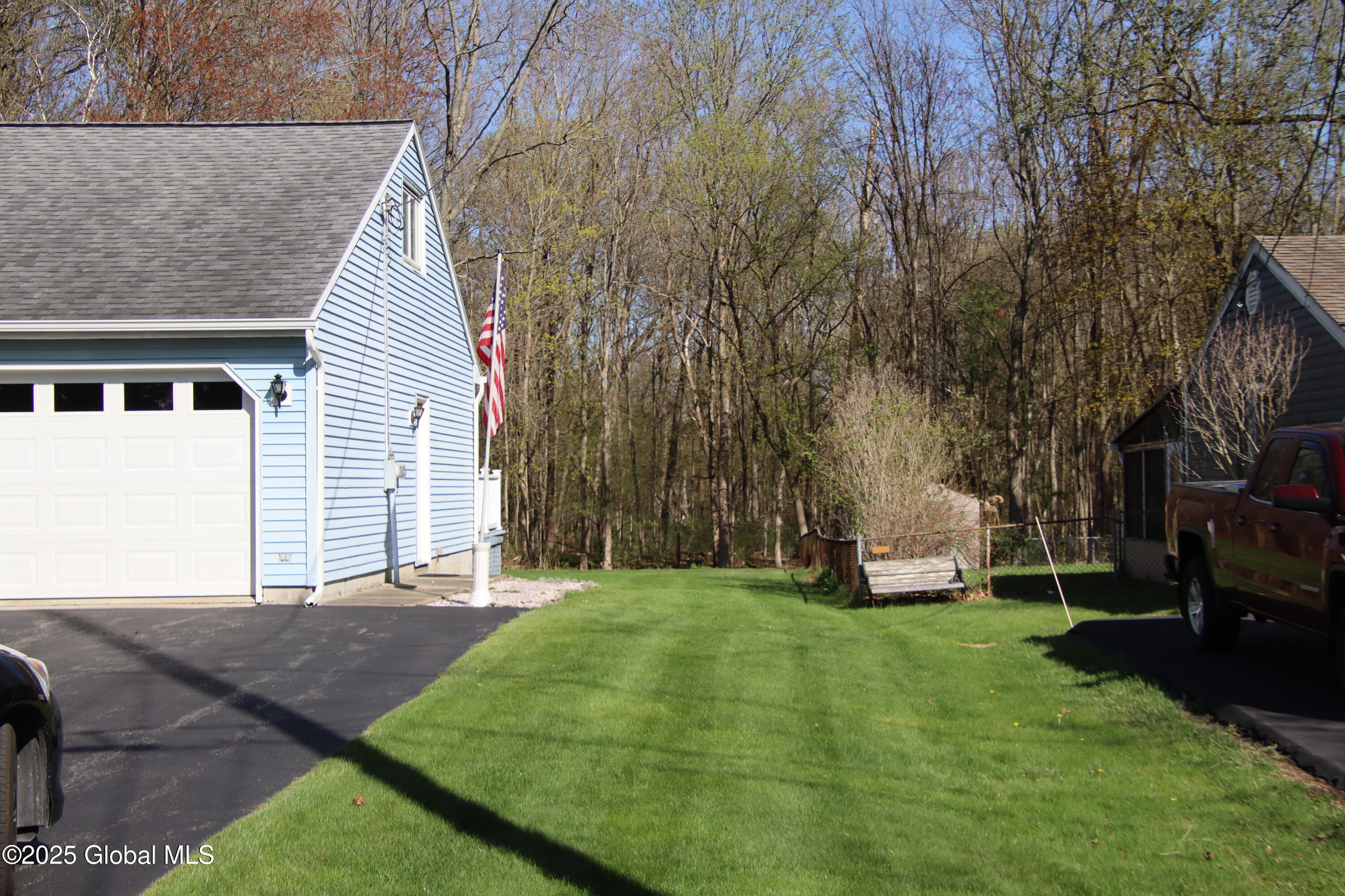 10 Stephen Road Schenectady, NY 12302 - Photo 2 of 33 IMG_0562