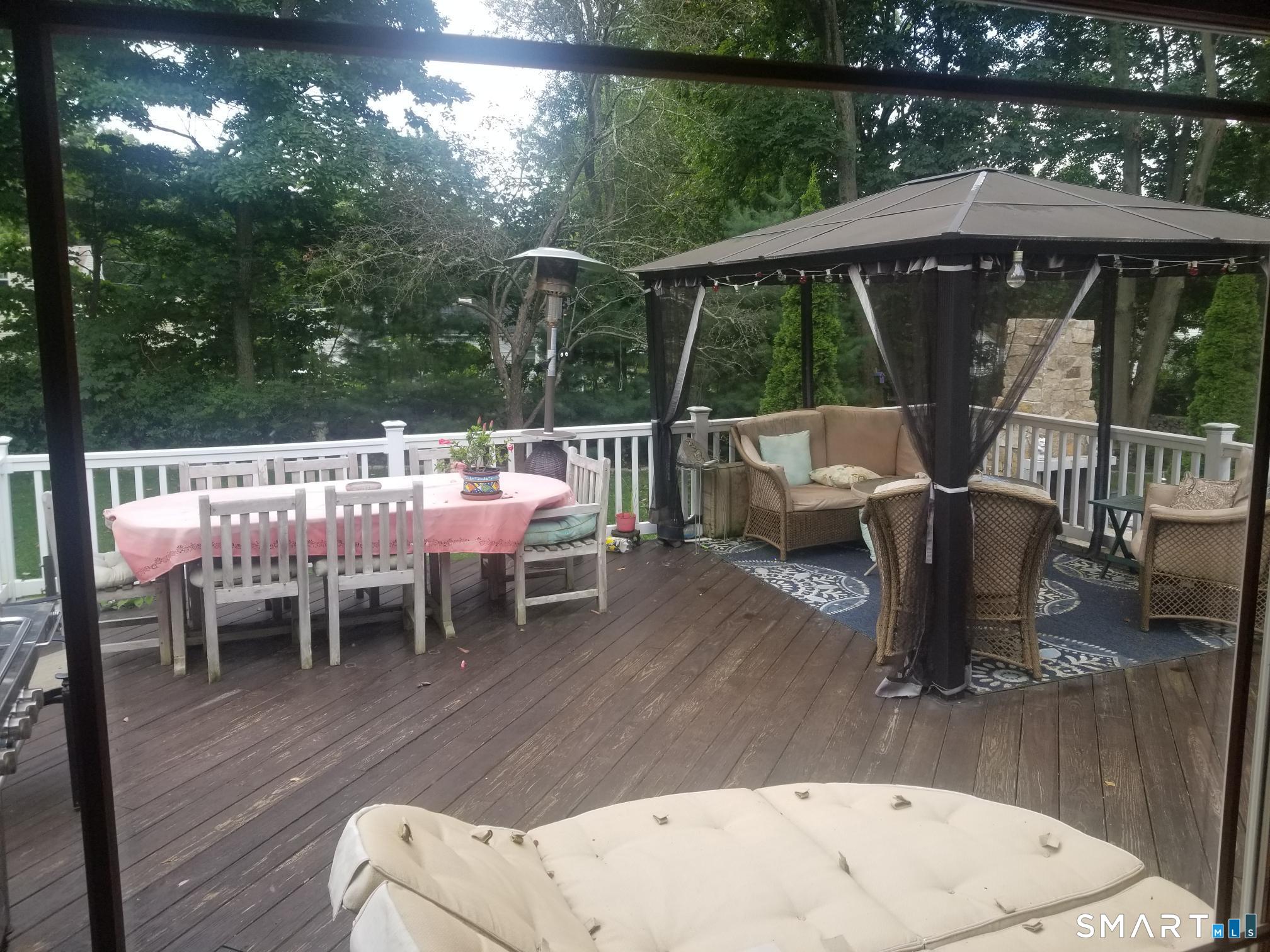 121 Campbell Road Trumbull, CT 06611 - Photo 30 of 35