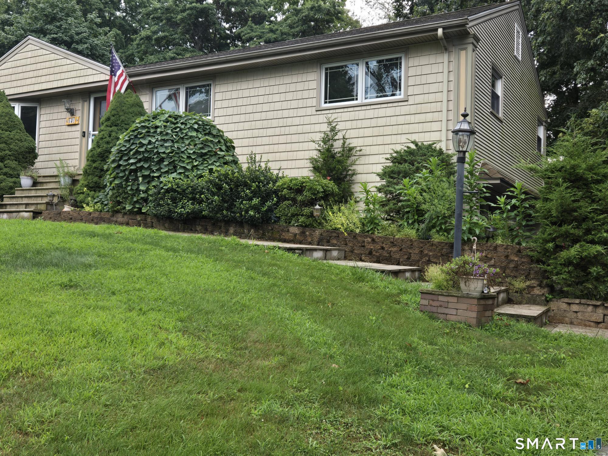 121 Campbell Road Trumbull, CT 06611 - Photo 34 of 35