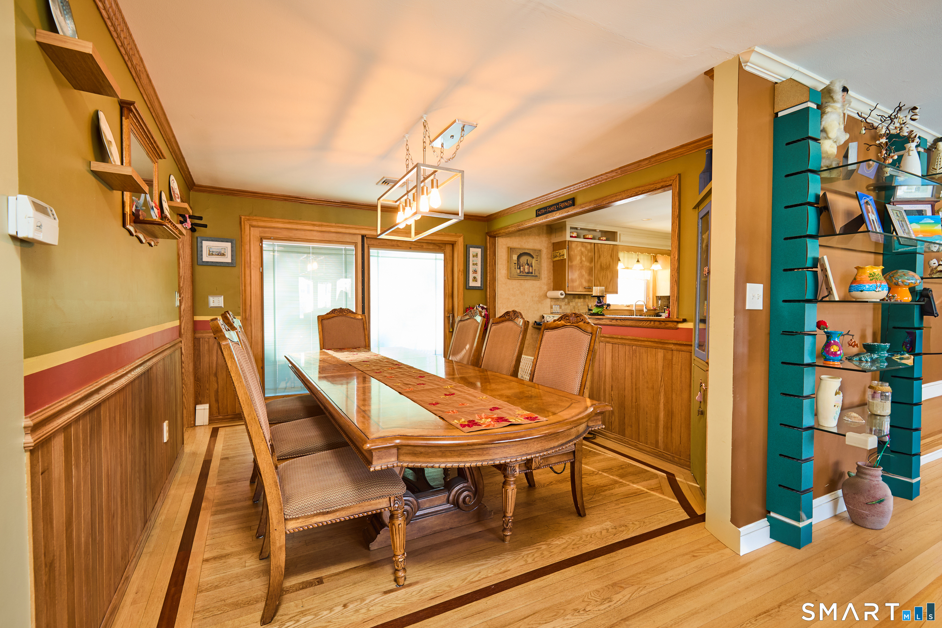 121 Campbell Road Trumbull, CT 06611 - Photo 9 of 35