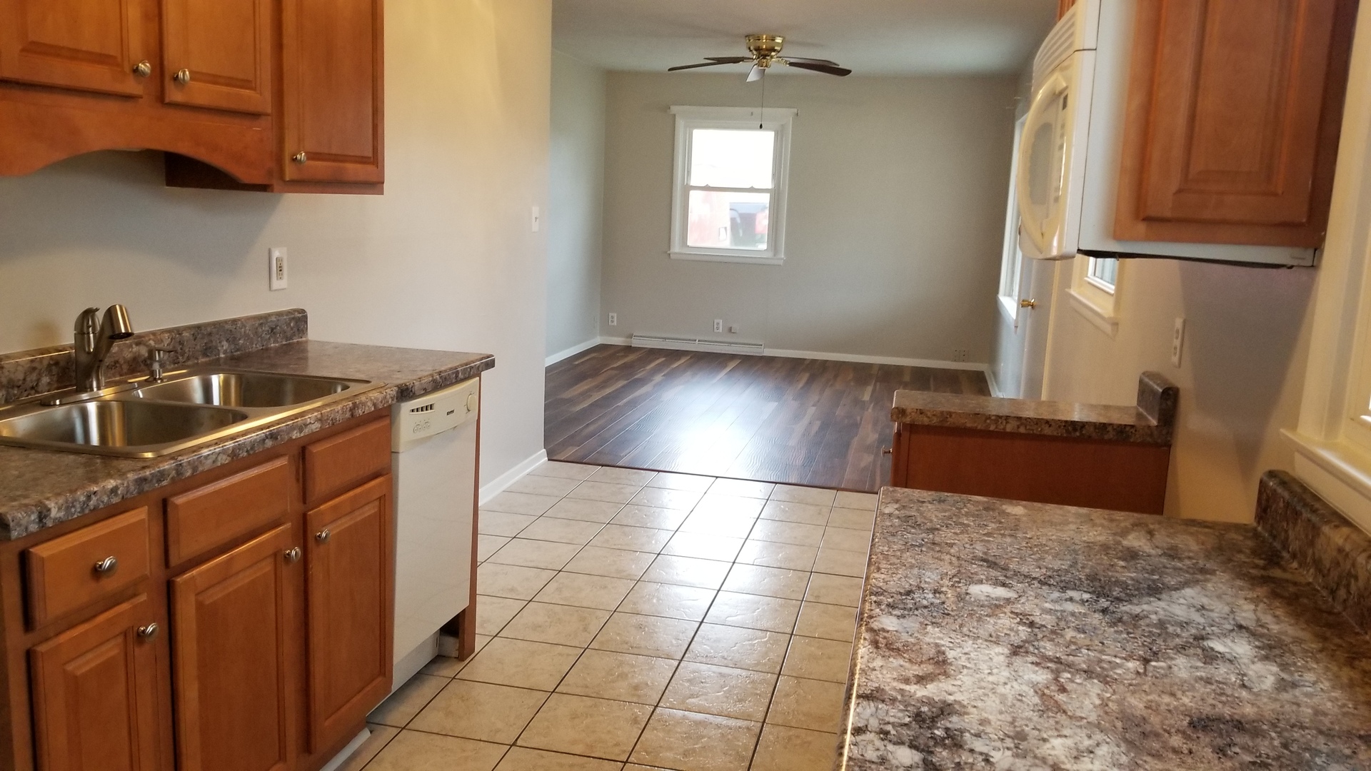 944 North 14th Street Rochelle, IL 61068 - Photo 3 of 10