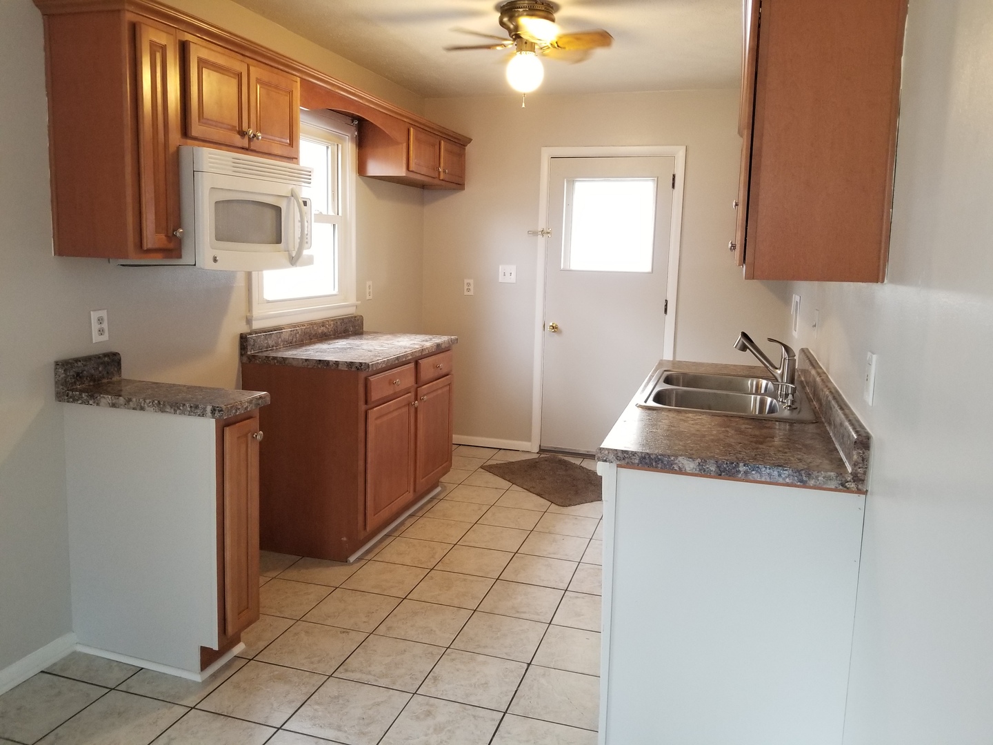 944 North 14th Street Rochelle, IL 61068 - Photo 4 of 10