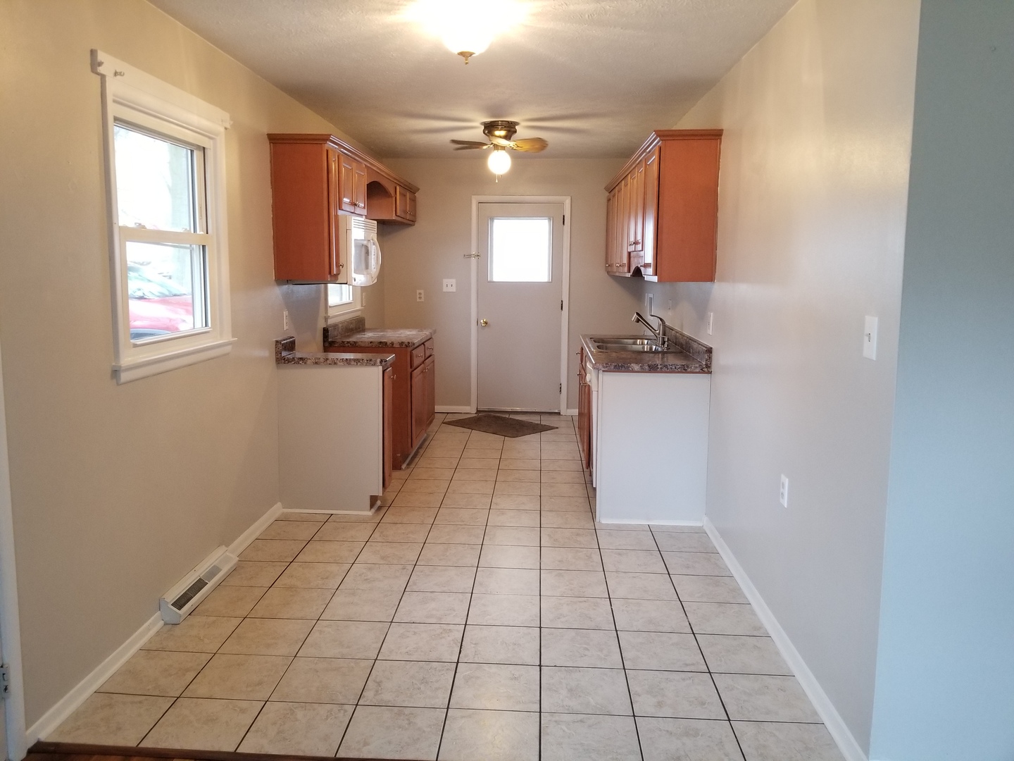 944 North 14th Street Rochelle, IL 61068 - Photo 5 of 10