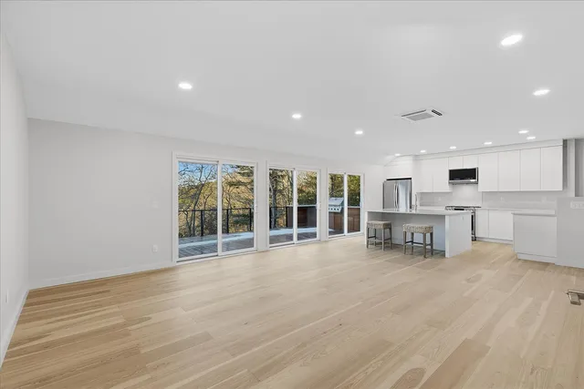 $1,799,000 | 162 Main Street, Osterville, MA 02655