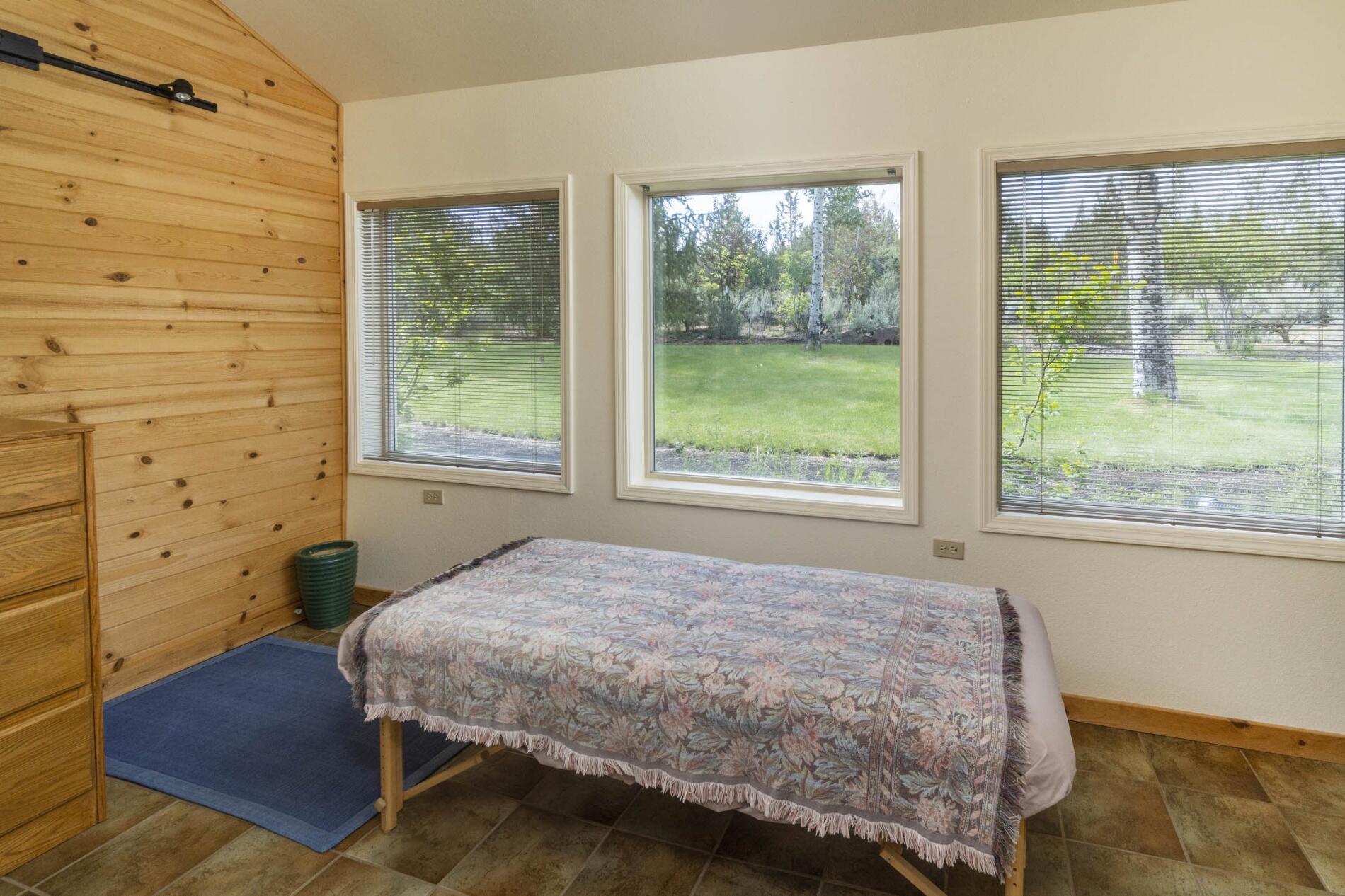18430 Walton Road Bend, OR 97703 - Photo 21 of 50 batch_20. Walton master sunroom