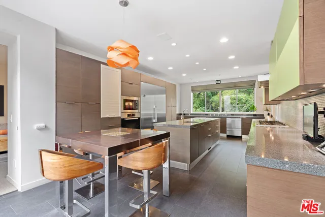 $19,750 | 2207 Bowmont Drive, Beverly Hills, CA 90210