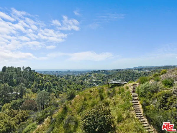 $19,750 | 2207 Bowmont Drive, Beverly Hills, CA 90210