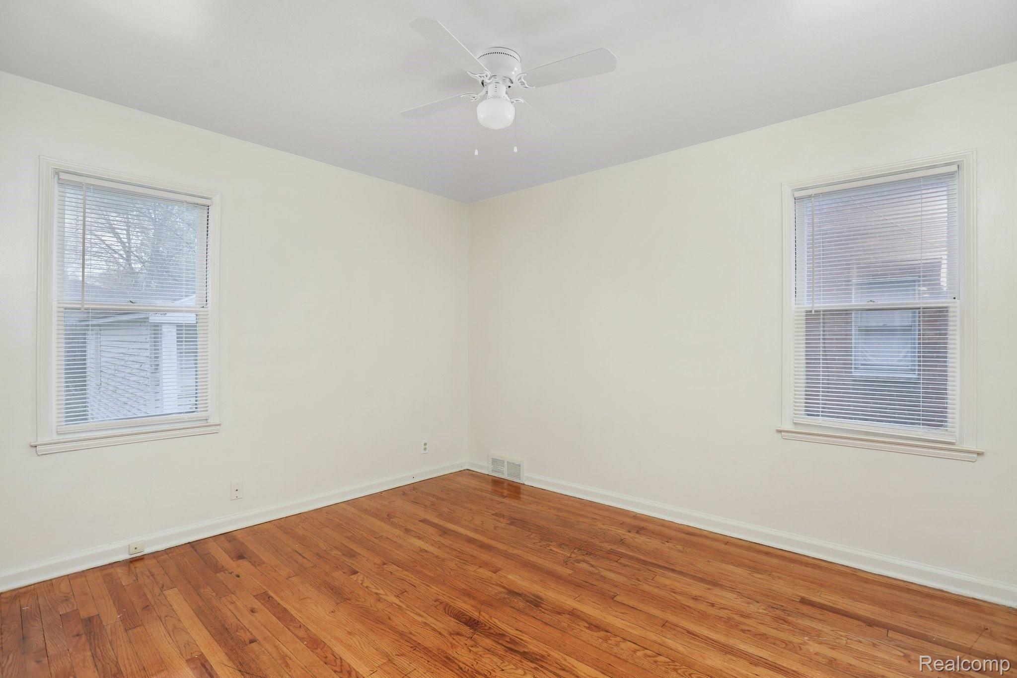 11673 Nottingham Road Detroit, MI 48224 - Photo 15 of 26 11673 Nottingham Road0021.jpg