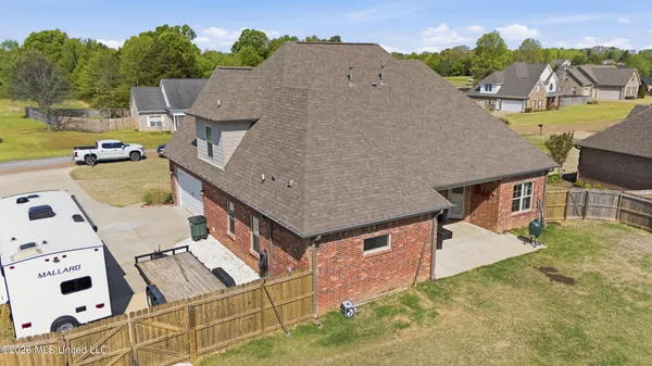 $355,000 | 121 Janey Drive, Senatobia, MS 38668