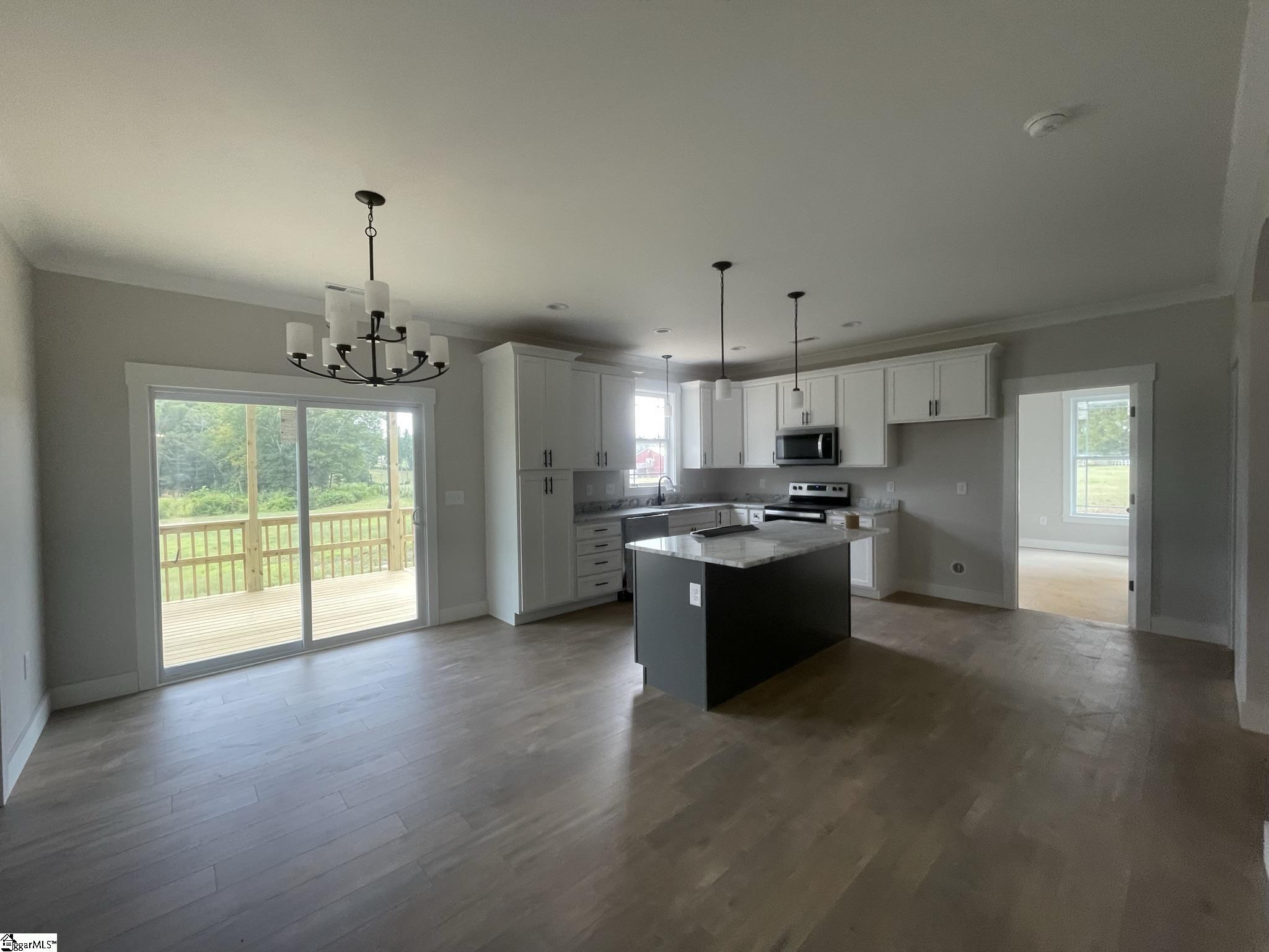 245 Dill Road Campobello, SC 29322 - Photo 8 of 24