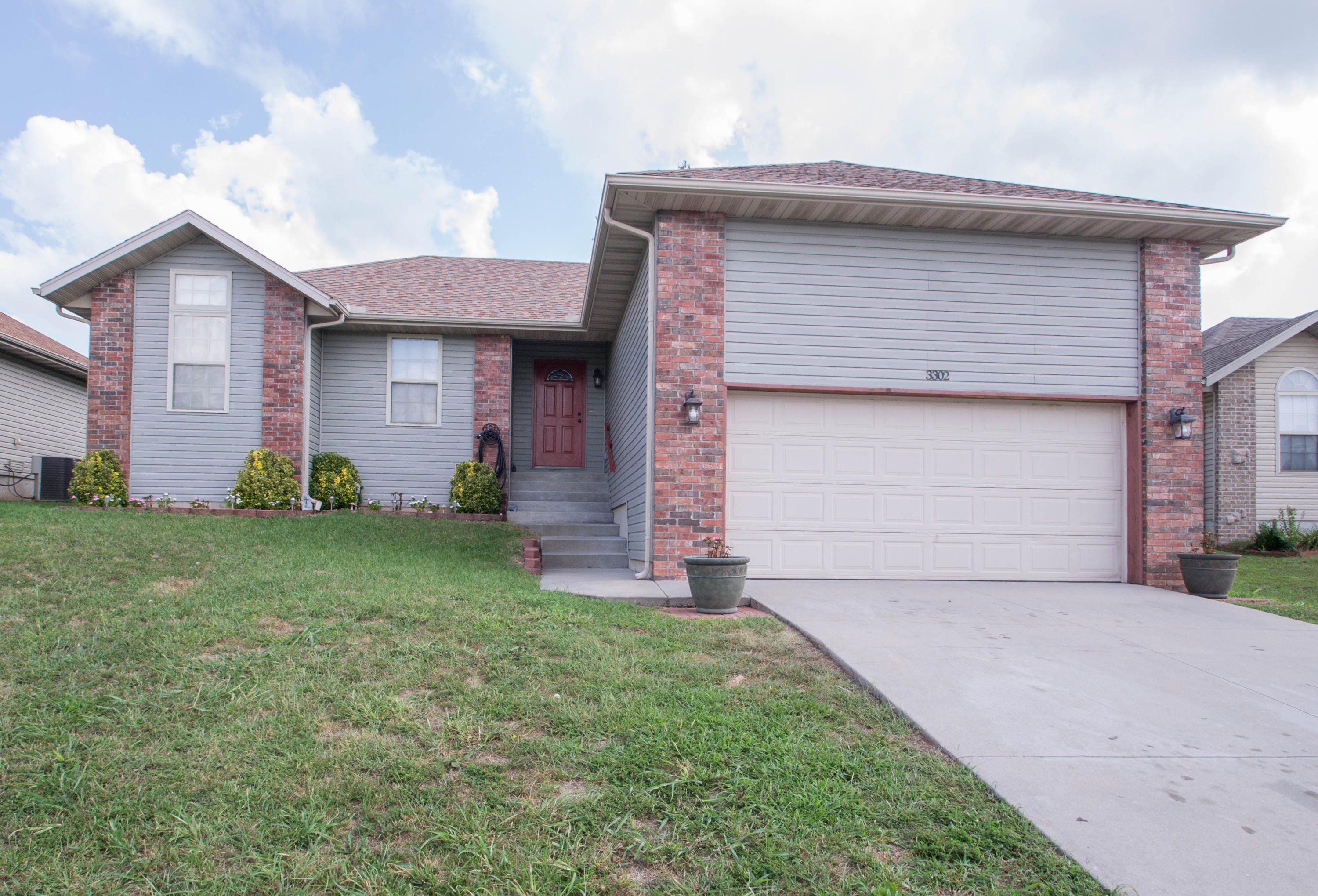 3302 North Marion Avenue Springfield, MO 65803 - Photo 1 of 1 _DSC0095