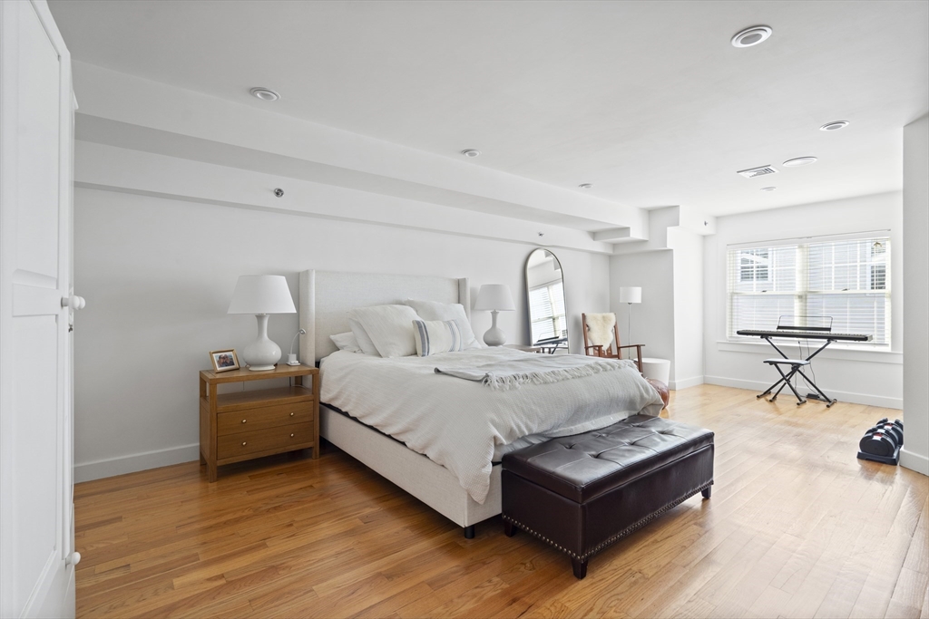 35 Middle Street, Unit A Boston, MA 02127 - Photo 11 of 24