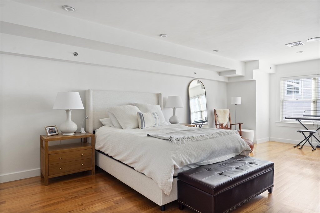 35 Middle Street, Unit A Boston, MA 02127 - Photo 14 of 24