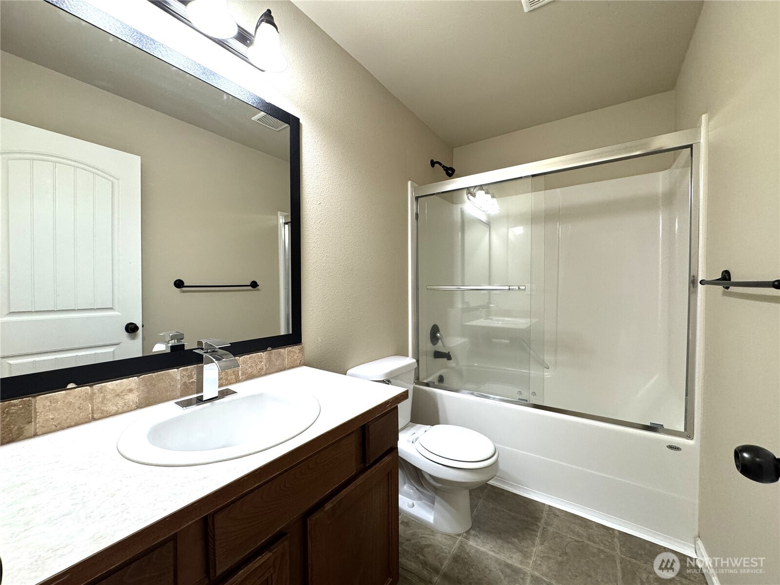 367 Graham Avenue Northeast Renton, WA 98059 - Photo 21 of 32