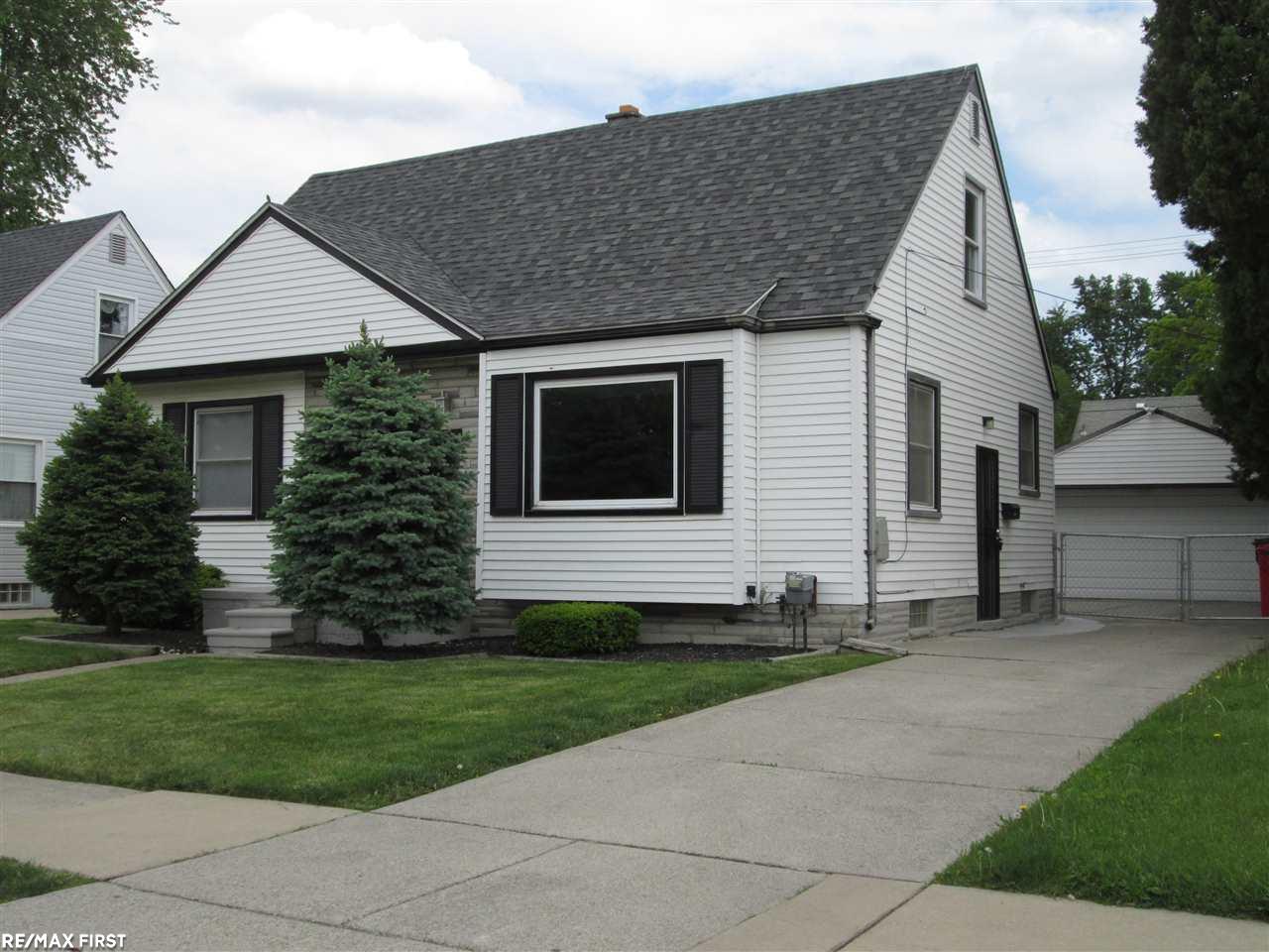 25850 Hayes Road Roseville, MI 48066 - Photo 24 of 24 31320684-23.JPG