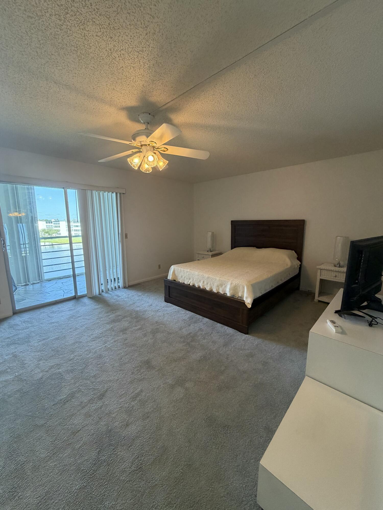 4091 Cornwall East Boca Raton, FL 33434 - Photo 7 of 24 IMG_4884
