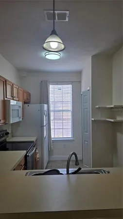 $179,000 | 859 Northwest 21st Avenue, Unit 859, Gainesville, FL 32609