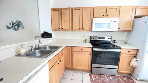 $184,900 | 859 Northwest 21st Avenue, Unit 859, Gainesville, FL 32609