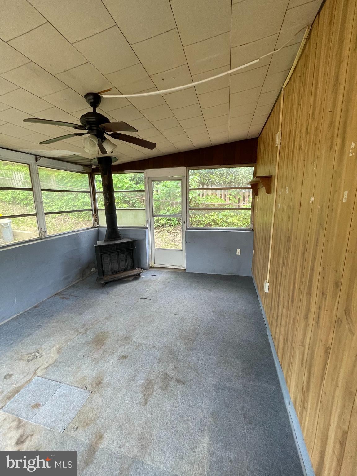 415 West Maple Road Linthicum Heights, MD 21090 - Photo 8 of 12 a view of room and window