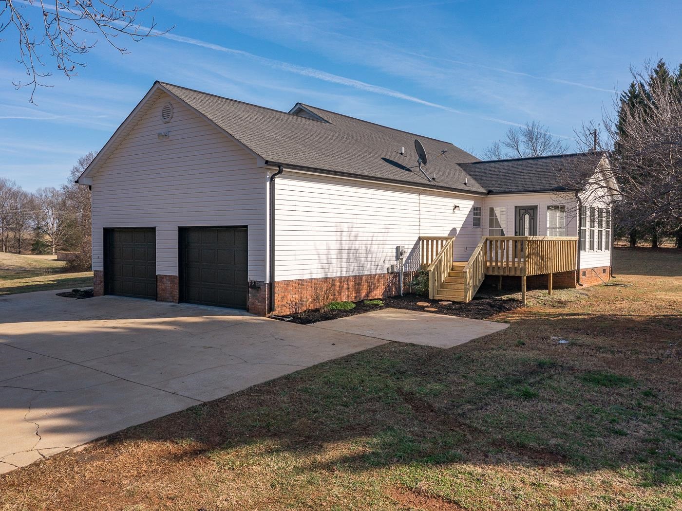 447 Rabbit Moffitt Road Chesnee, SC 29323 - Photo 6 of 36