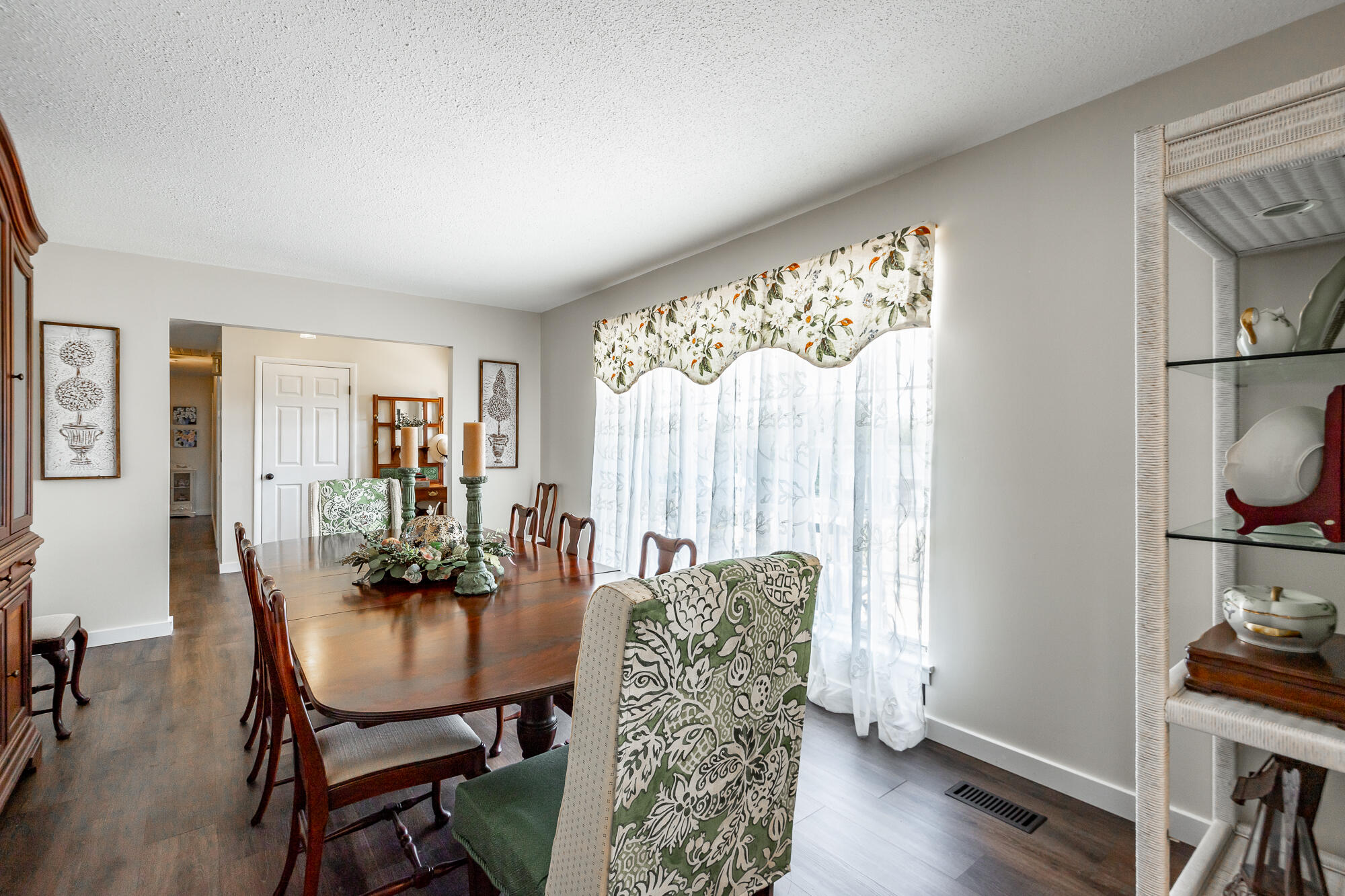 329 South Mission Ridge Drive Rossville, GA 30741 - Photo 13 of 88 329 South Mission Ridge Drive HD-22