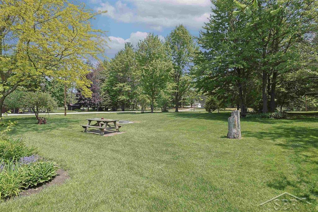531 West Myrtle Road Sanford, MI 48657 - Photo 46 of 50