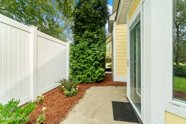 $289,000 | 300 Sweetwater Cove, Newport, NC 28570
