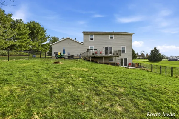 $529,900 | 7233 Russet Trail Northeast, Rockford, MI 49341