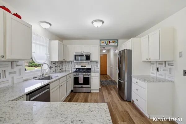 $529,900 | 7233 Russet Trail Northeast, Rockford, MI 49341