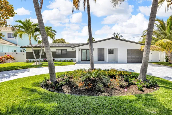 $4,975 | 3231 Northeast 27th Terrace, Lighthouse Point, FL 33064