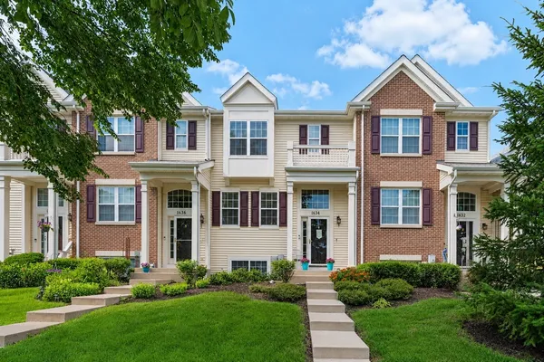 $284,500 | 1634 Windward Drive, Pingree Grove, IL 60140
