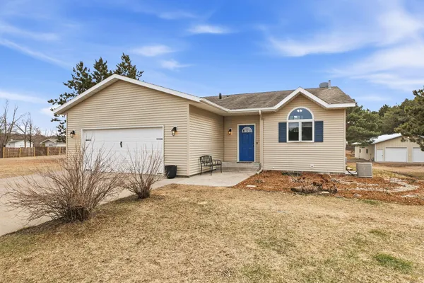 $400,000 | 7501 427th Street, Rice, MN 56367