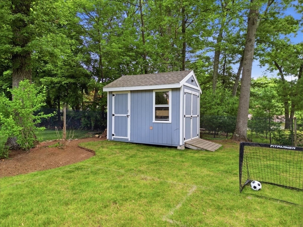 104 Higgins Road Framingham, MA 01701 - Photo 11 of 35