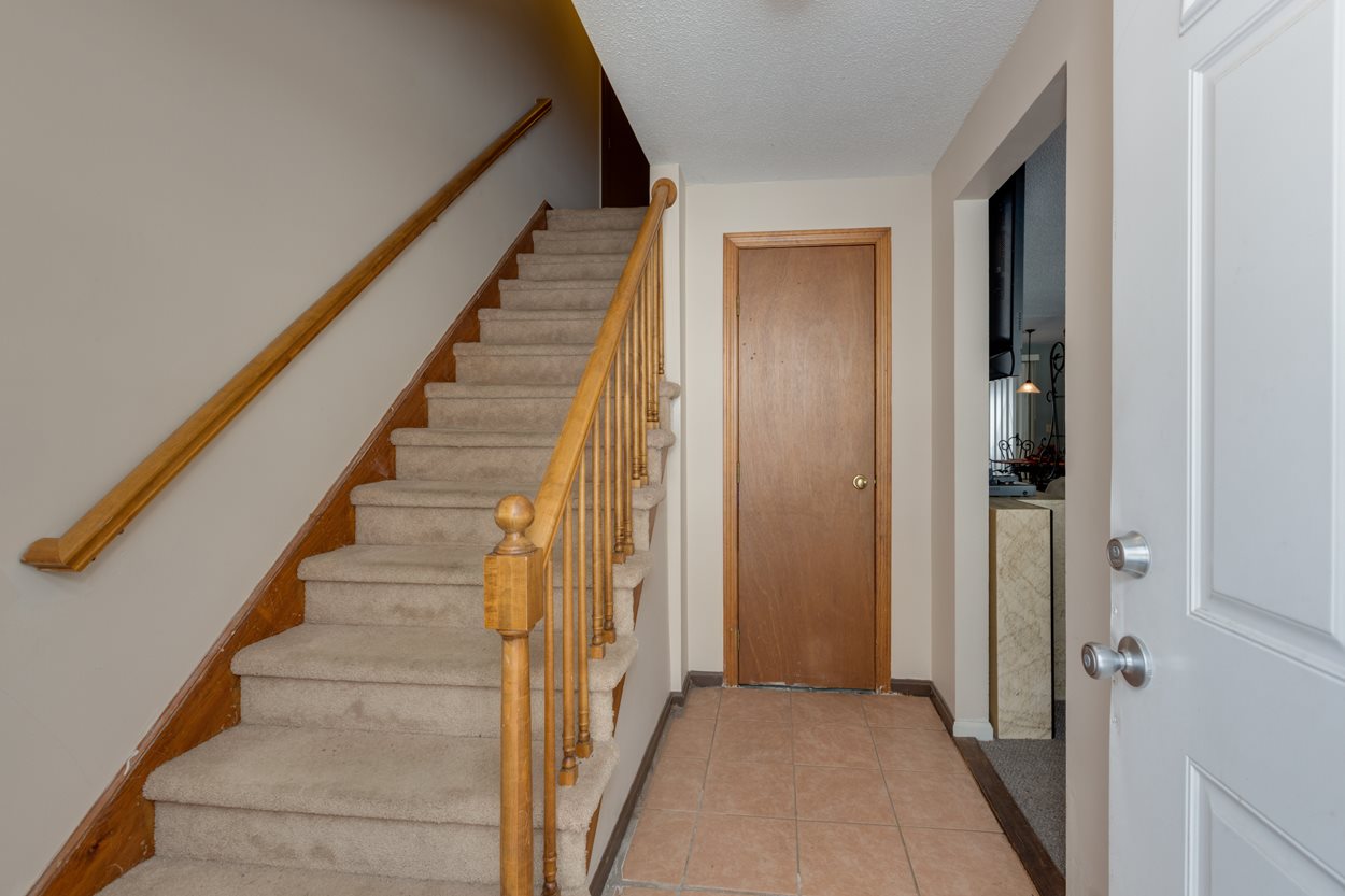 32 B Dale Road, Unit B Hooksett, NH 03106 - Photo 5 of 38