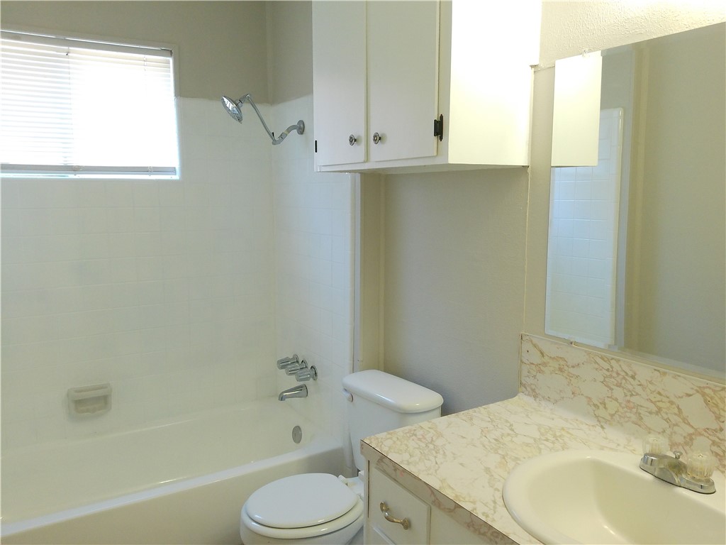 742 Purdue Road Corpus Christi, TX 78418 - Photo 7 of 11